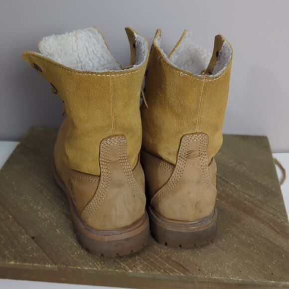 Timberlands teddy fleece roll down boots 7 - Picture 8 of 8